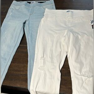 2 pair of Rockstar super skinny leggings